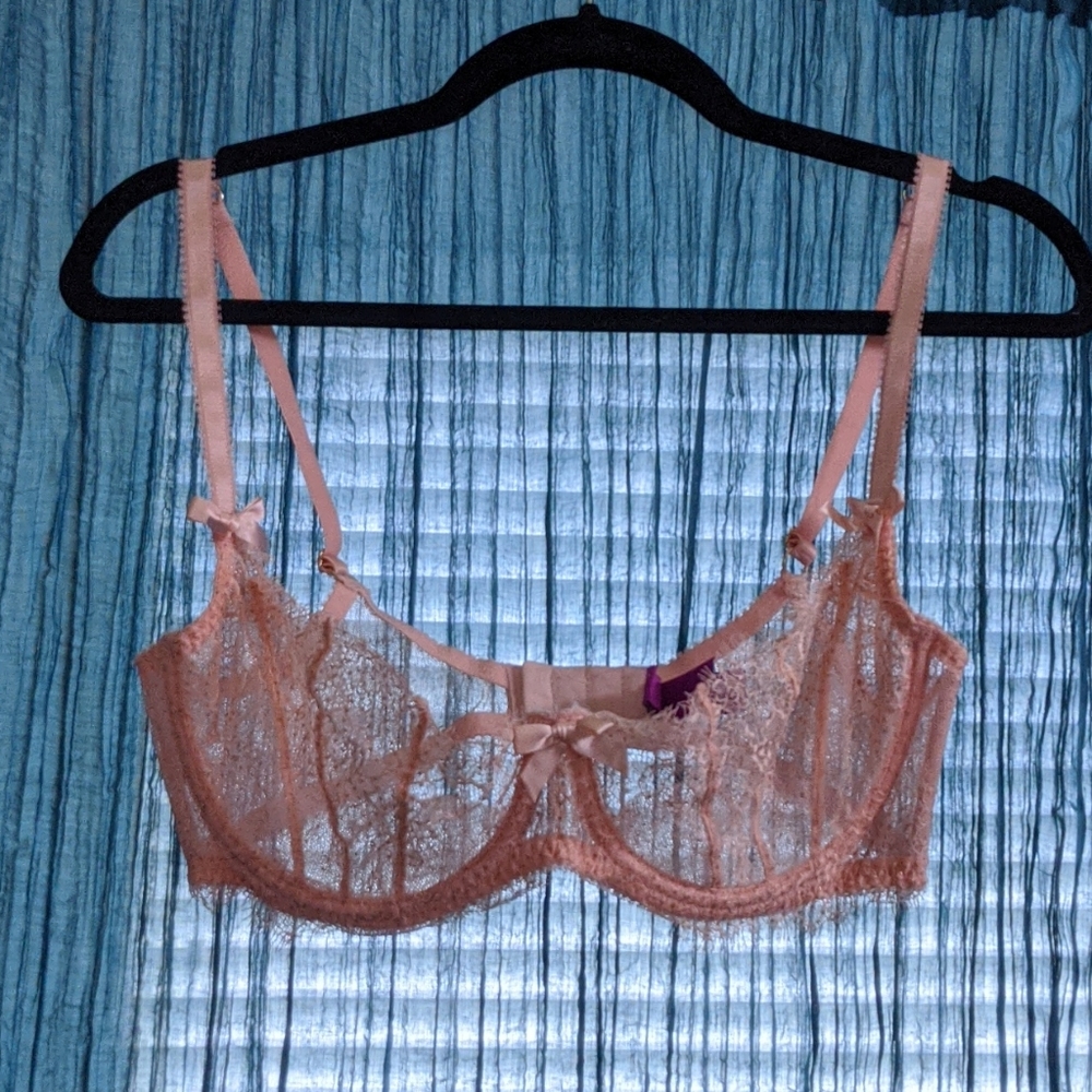 L'Agent by Agent Provocateur peach bra